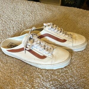Vans Style 36 Mule in White Bombay Brown Slip on